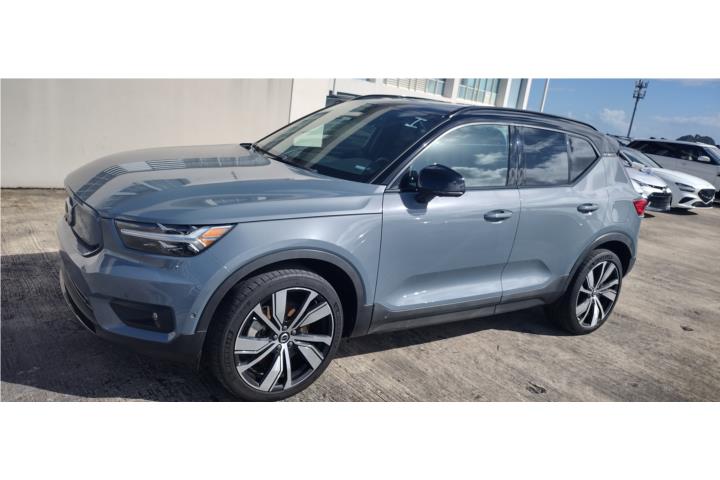 2022 Volvo XC40