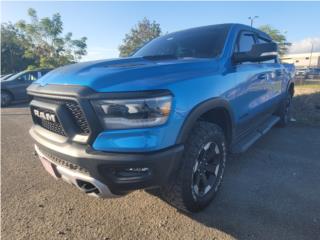 RAM Puerto Rico CREW  4X4 V8 AZUL 28K MILLAS EQUIPADA DESD699
