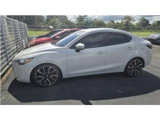 Toyota Puerto Rico Yaris 2020 equipado y bien cuidado
