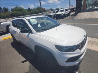 Jeep Puerto Rico IMPORTA ALTITUDE BLANCA 2.0 4X4 TECHO CRISTAL