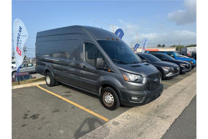 2023 Ford Transit Cargo Van