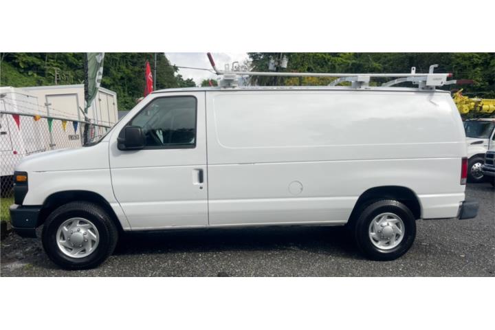 Ford E-150 Van del 2013