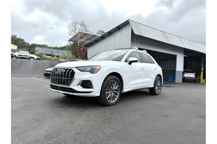 2022 Audi Q3 Premium 40 TFSI Quattro