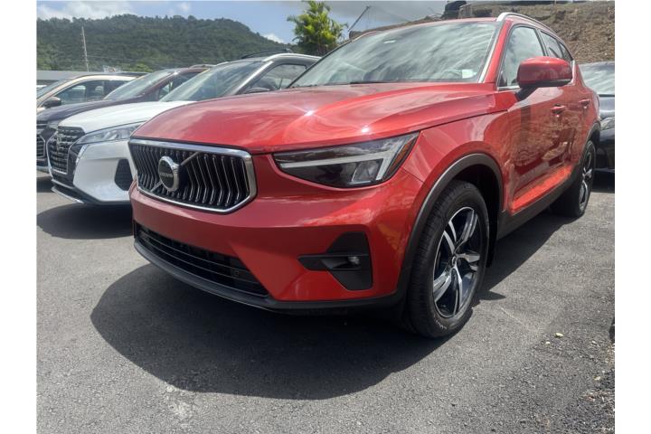 2023 Volvo XC40