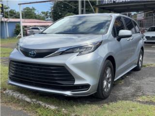 TOYOTA SIENNA LE HYBRID 2023, Toyota Puerto Rico
