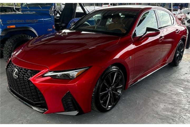 2021 Lexus IS