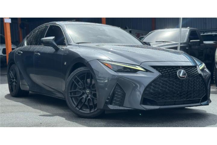 2021 Lexus IS