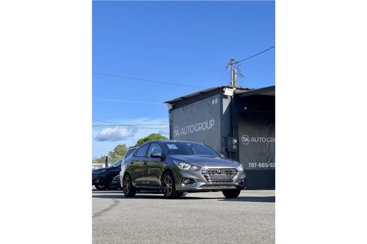 2020 Hyundai Accent SE  Oferta: $107 mens