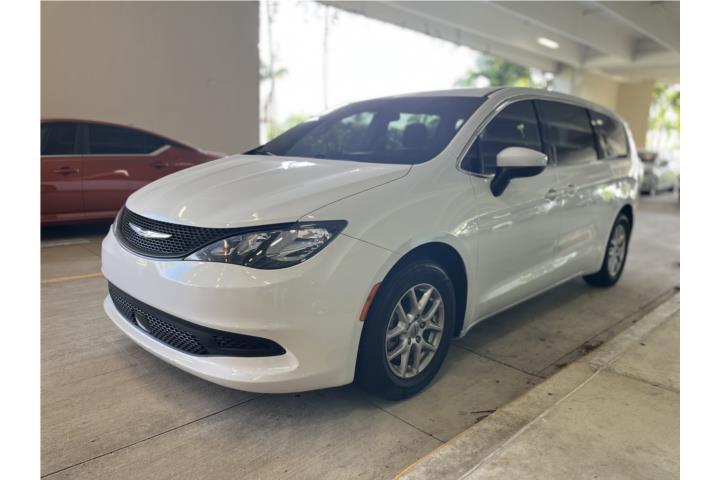 2022 Chrysler Voyager