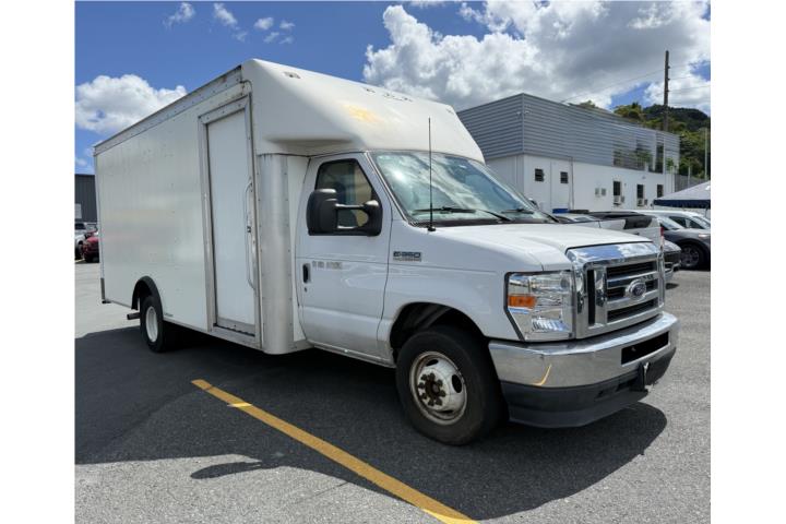 2023 Ford E-350 Van