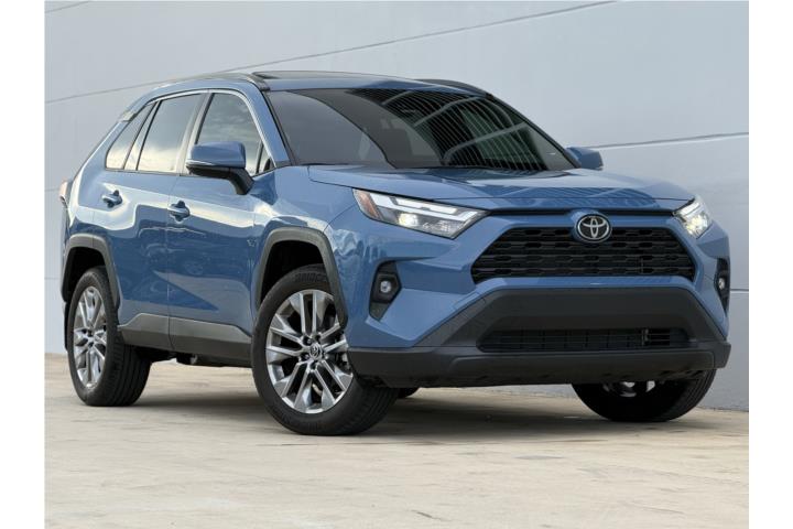 2025 Toyota RAV4 XLE Premium