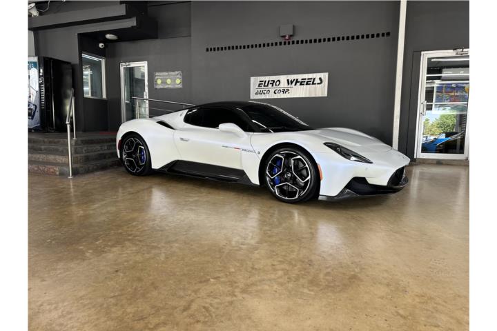 2022 MASERATI MC20 (COUPE)