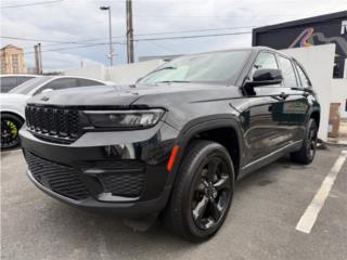 Jeep Puerto Rico Grand Cherokee Laredo 2023 SOLO 43 MIL MILLAS