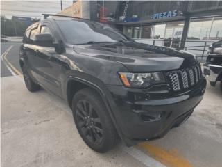 Jeep Puerto Rico ALTITUDE SUNROOF NEGRA COMPLETA DESDE 399!
