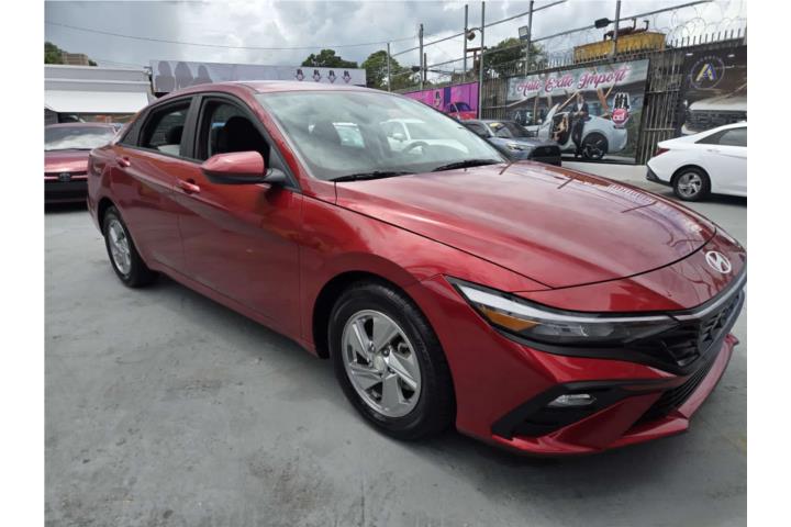 Hyundai Elantra del 2024