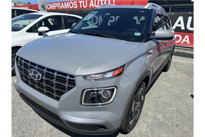 HYUNDAI VENUE 2023(SOLO 20K MILLAS)
