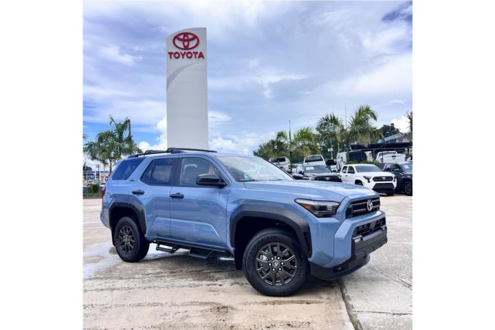 Toyota 4 Runner SR5 2025