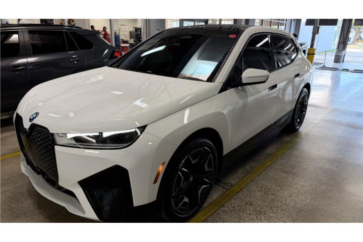 BMW iX xDrive 50