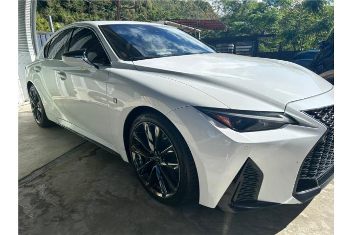 2022 Lexus IS