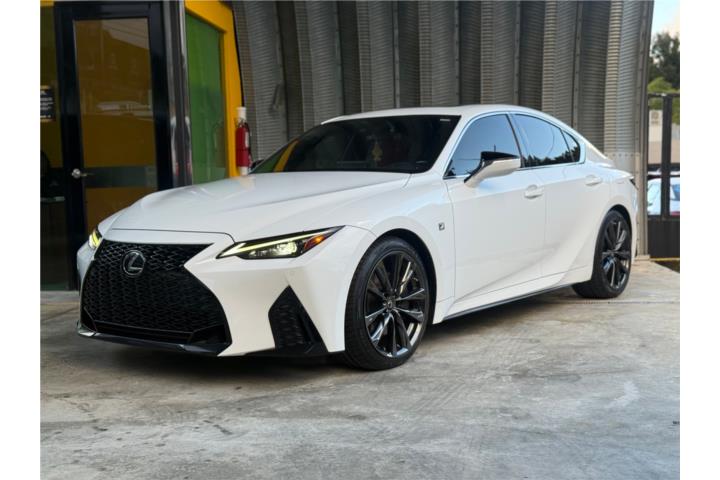 2022 Lexus IS
