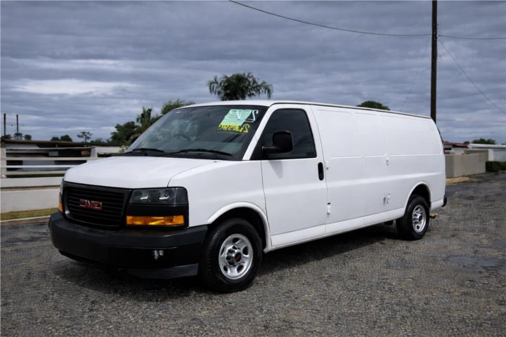 GMC Savana del 2023