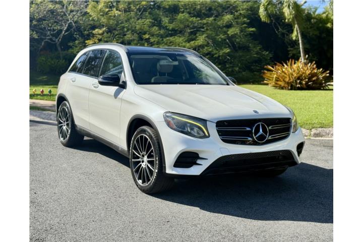 2017 Mercedes-Benz GLC 300 AMG Package