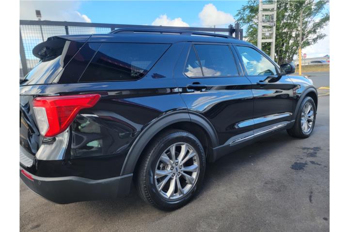 Ford Explorer XLT 2023