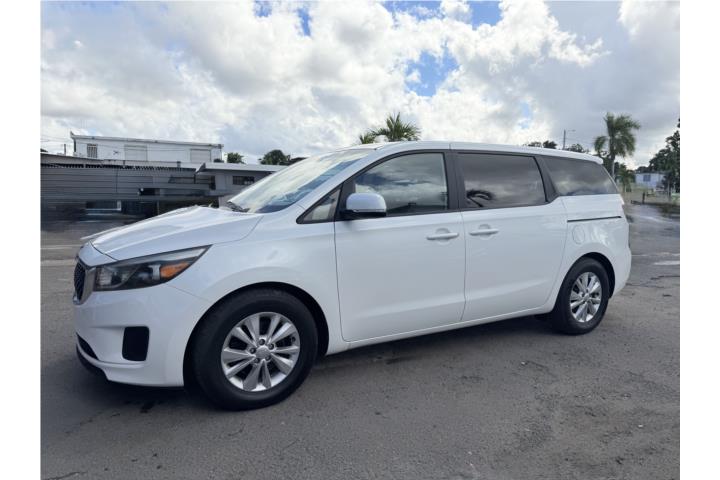 Kia Sedona del 2017