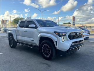Toyota Puerto Rico TACOMA TRD SPORT 4X4 2024 SOLO 8K MILLAS 