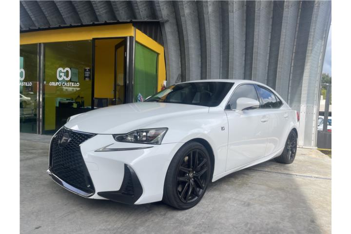 2017 Lexus IS