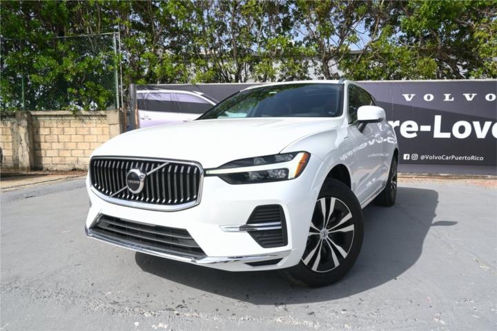 2023 Volvo XC60 Recharge T8 Core Bright AWD