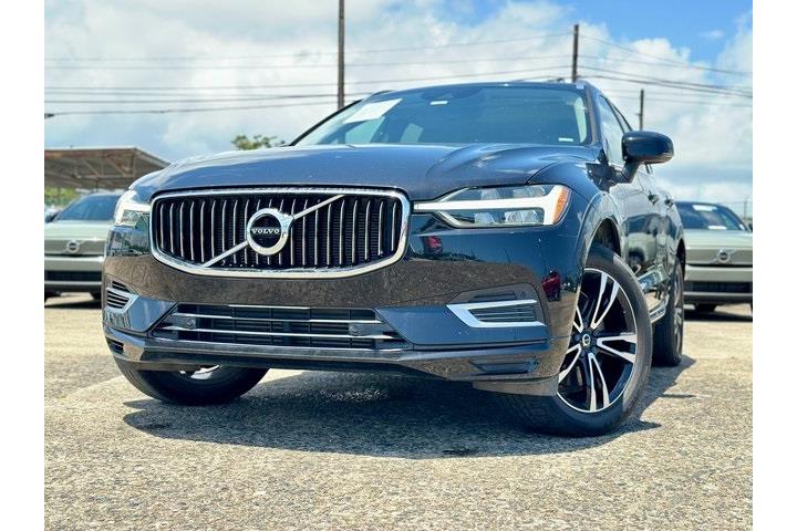 2021 Volvo XC60 T8 Momentum