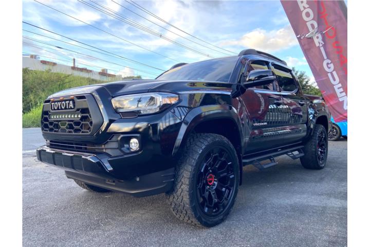 TOYOTA TACOMA TRD SPORT 2023