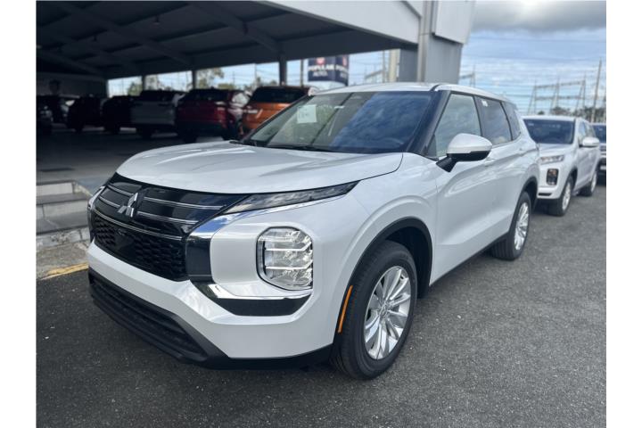 2026 Mitsubishi Outlander ES