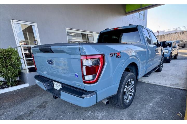 2023 Ford F-150 STX 4x4 cabina 1/2