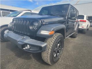 Jeep Puerto Rico WILLYS NEGRO ESTRIBOS ELECTRIC V6 4X4 DESD499