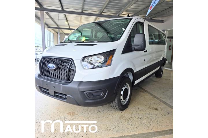 Ford Transit Passenger Van del 2025