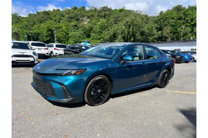 Toyota Camry Hybrid del 2025