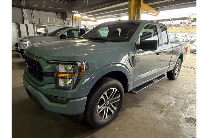 Ford F150 STX 4X4 2023 Extra Clean