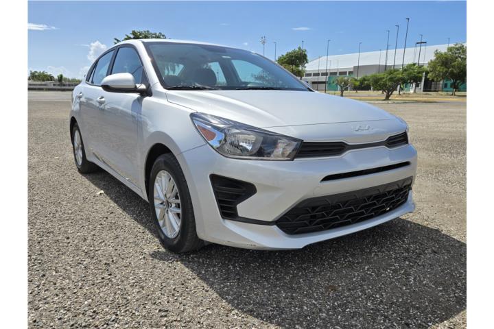 2023 Kia Rio 27,000 miles