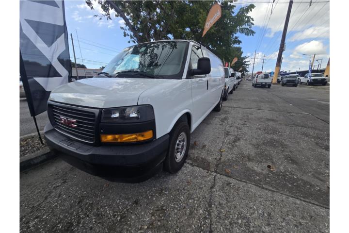2023 GMC Savana Cargo Van