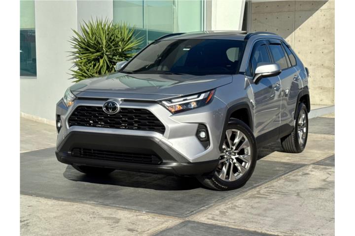 2025 Toyota RAV4 XLE Premium