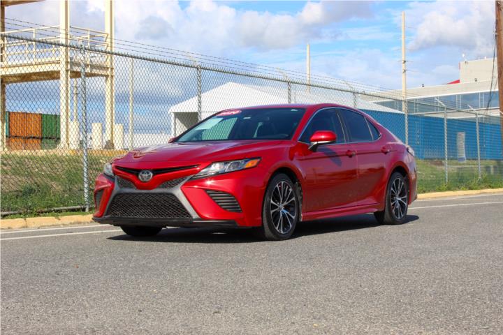 2020 Toyota Camry SE
