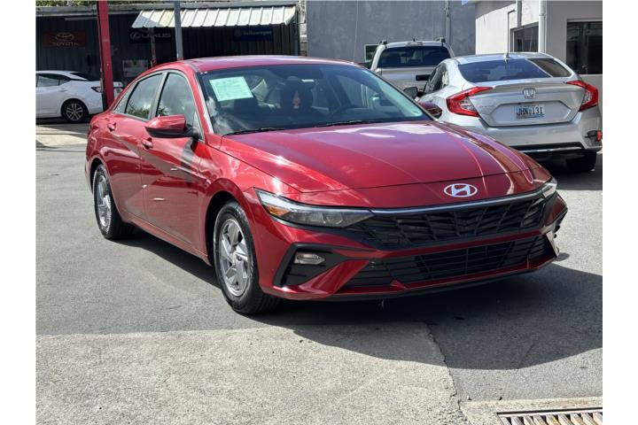 Hyundai Elantra del 2024