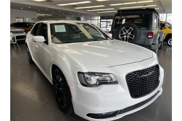 2022 Chrysler 300