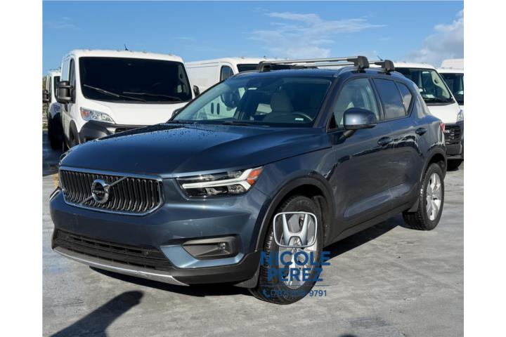2021 Volvo XC40 T4