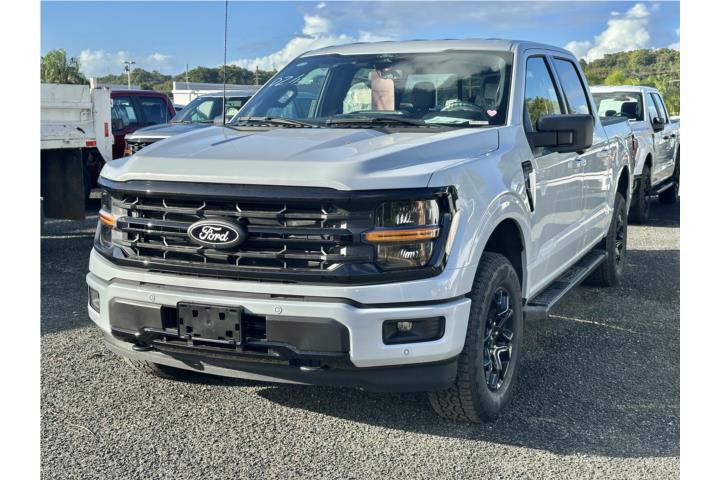FORD F-150 XLT 4X4
