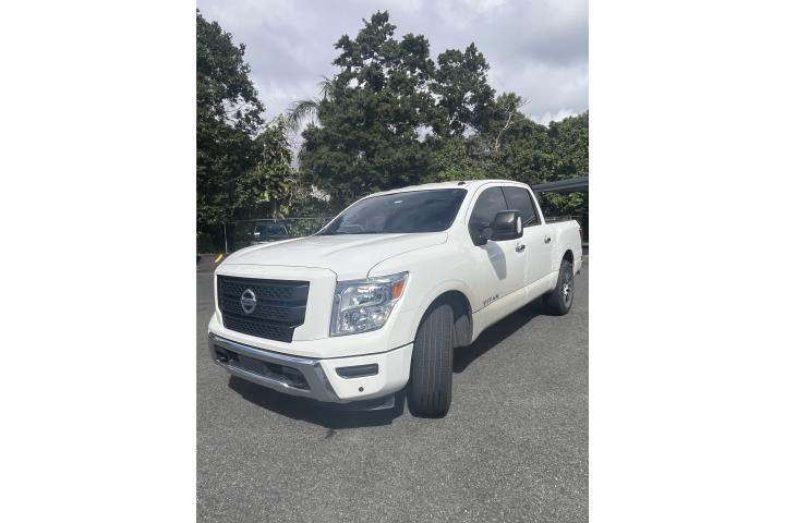 Nissan Titan del 2021