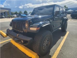 Jeep Puerto Rico RUBICON 392 NEGRO COMPLETO 16K MILLAS DESD899
