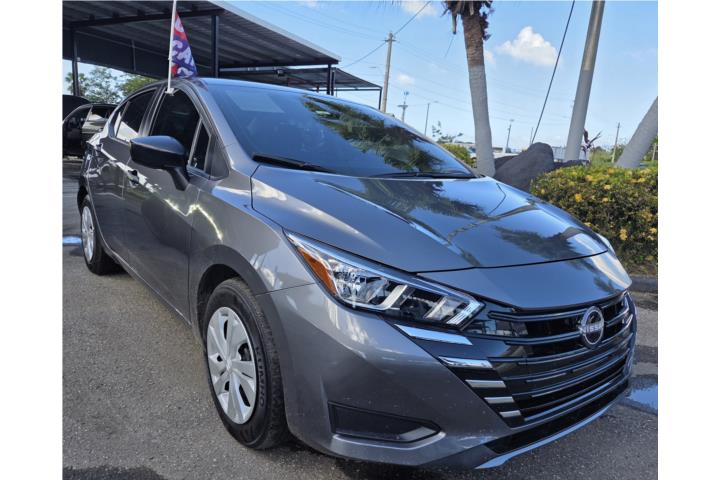 Nissan Versa del 2024